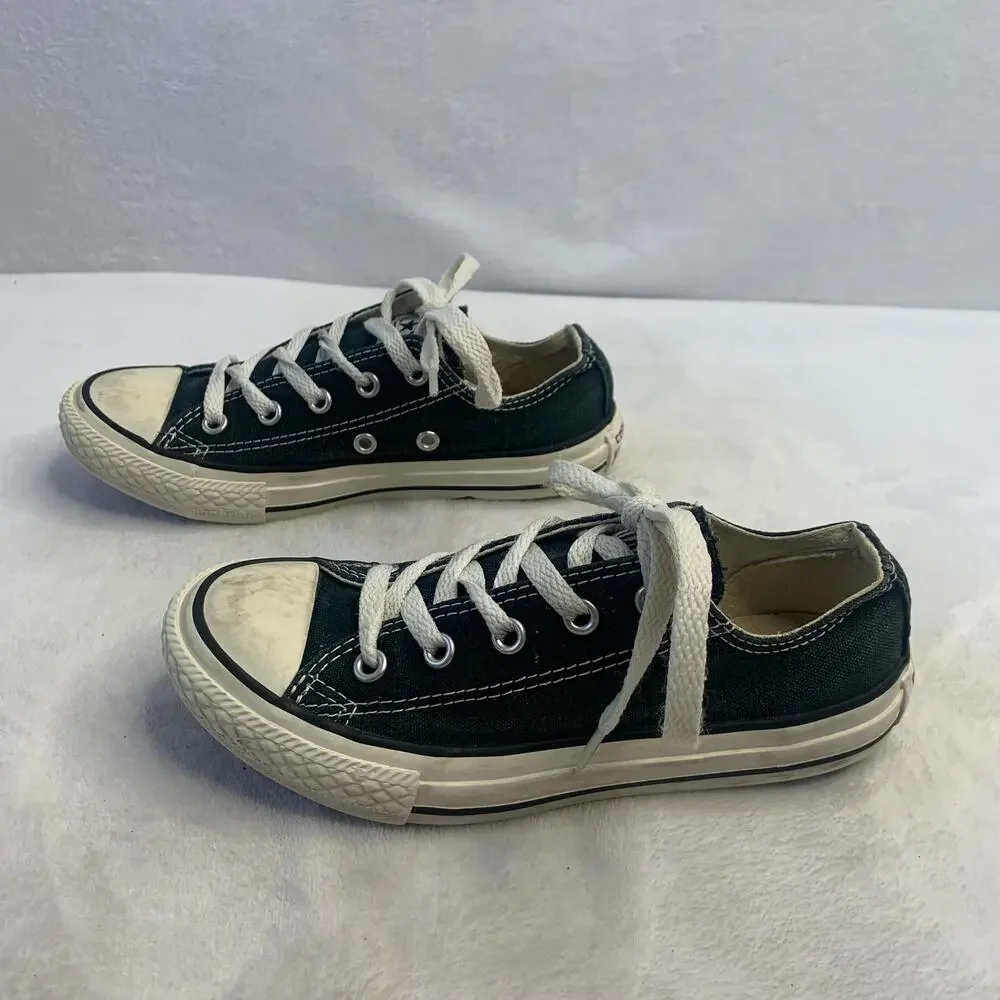 Converse Youth Sz 13.5 Black Chuck Taylor All Star Low Top Black White Sneakers